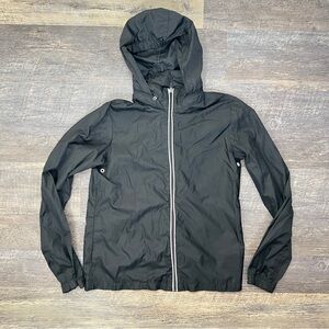 Danskin black hooded windbreaker jacket size small S B132